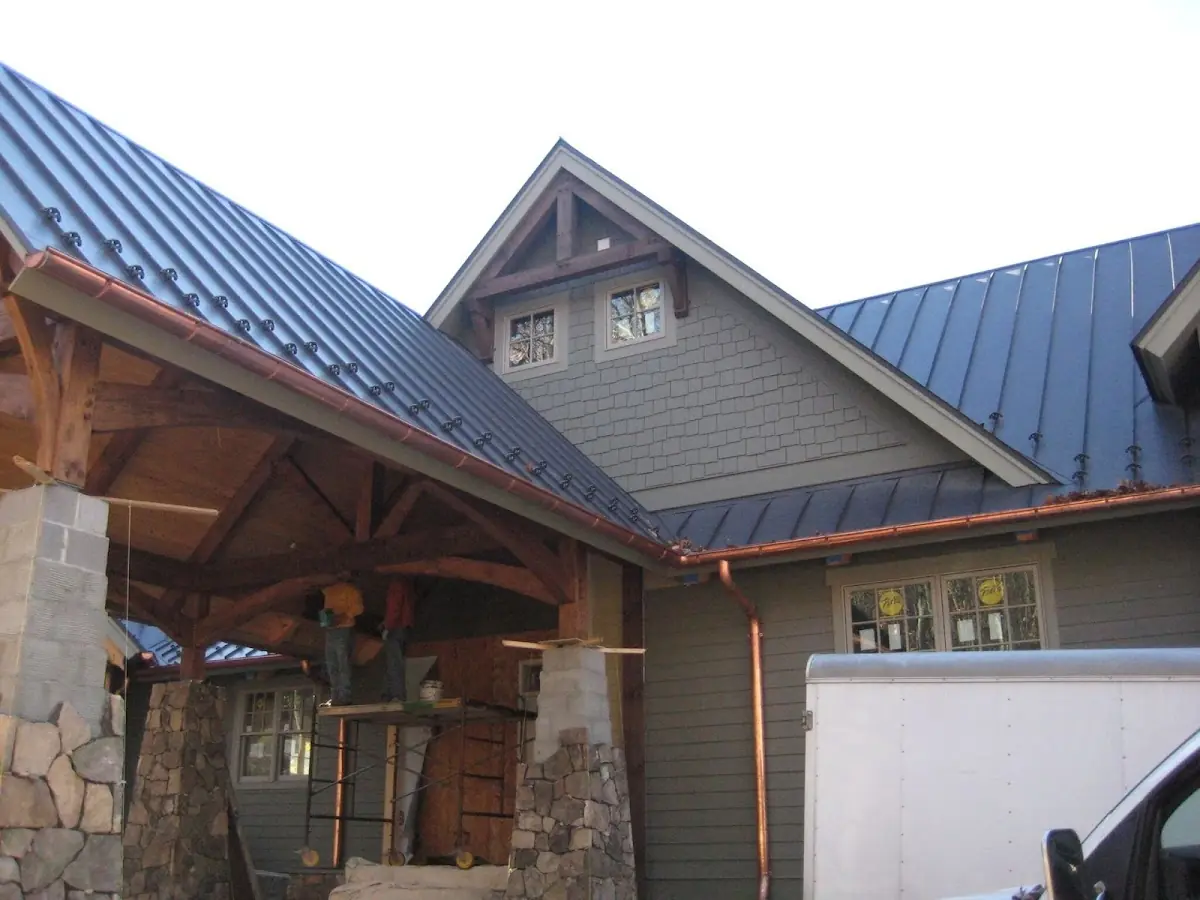 Craftsman Roofing team delivering quality roofing work in Aldan